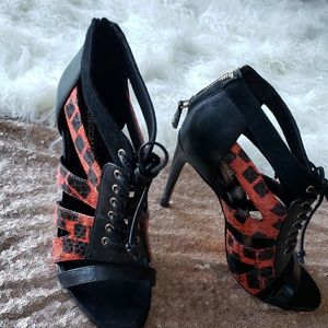 Rebecca Minkoff orange black pumps